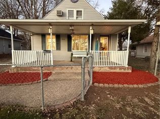 2312 W Center St, Decatur, IL 62526