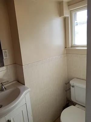 Rented by BELLMARC | media 25