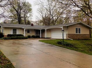 14 Valley View Dr, Streator, IL 61364
