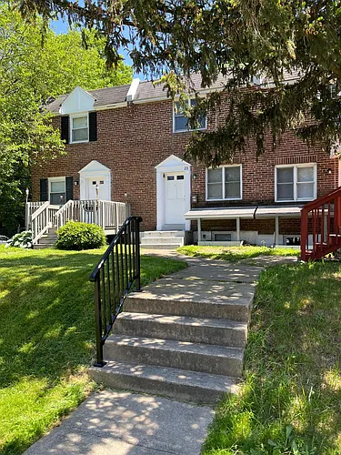 23 Madison Dr Photo 1