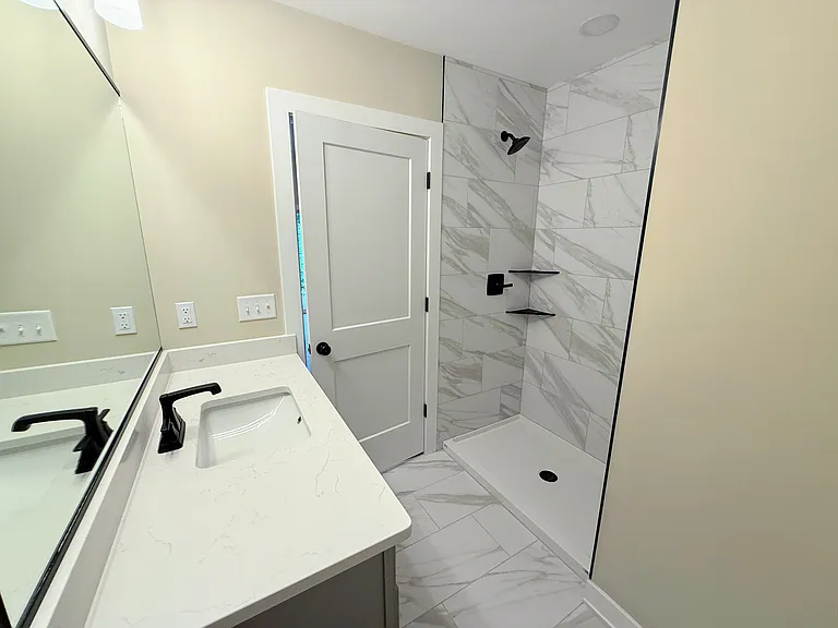 1604 Melanie Ln — Photo 17