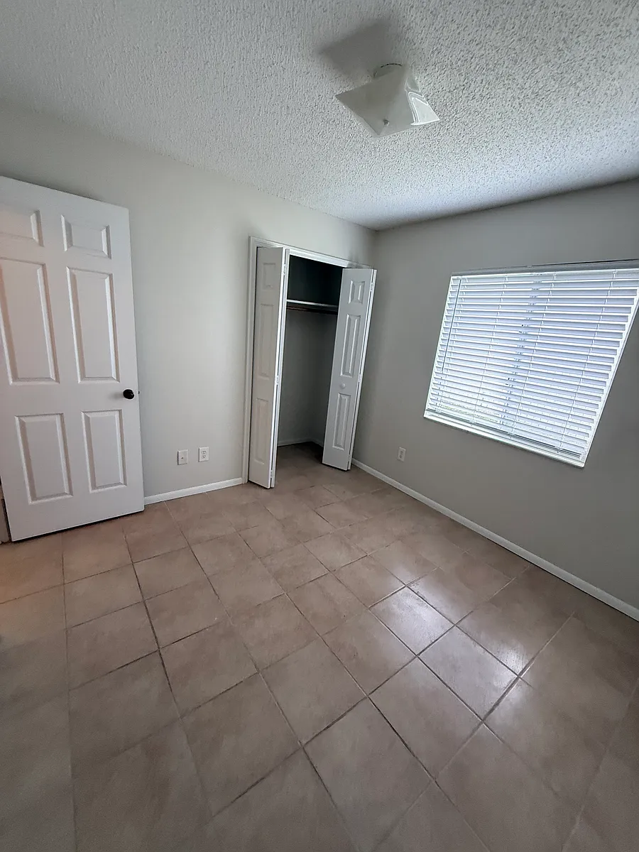 Building Photo - 4016 Forrestal Ave #4016