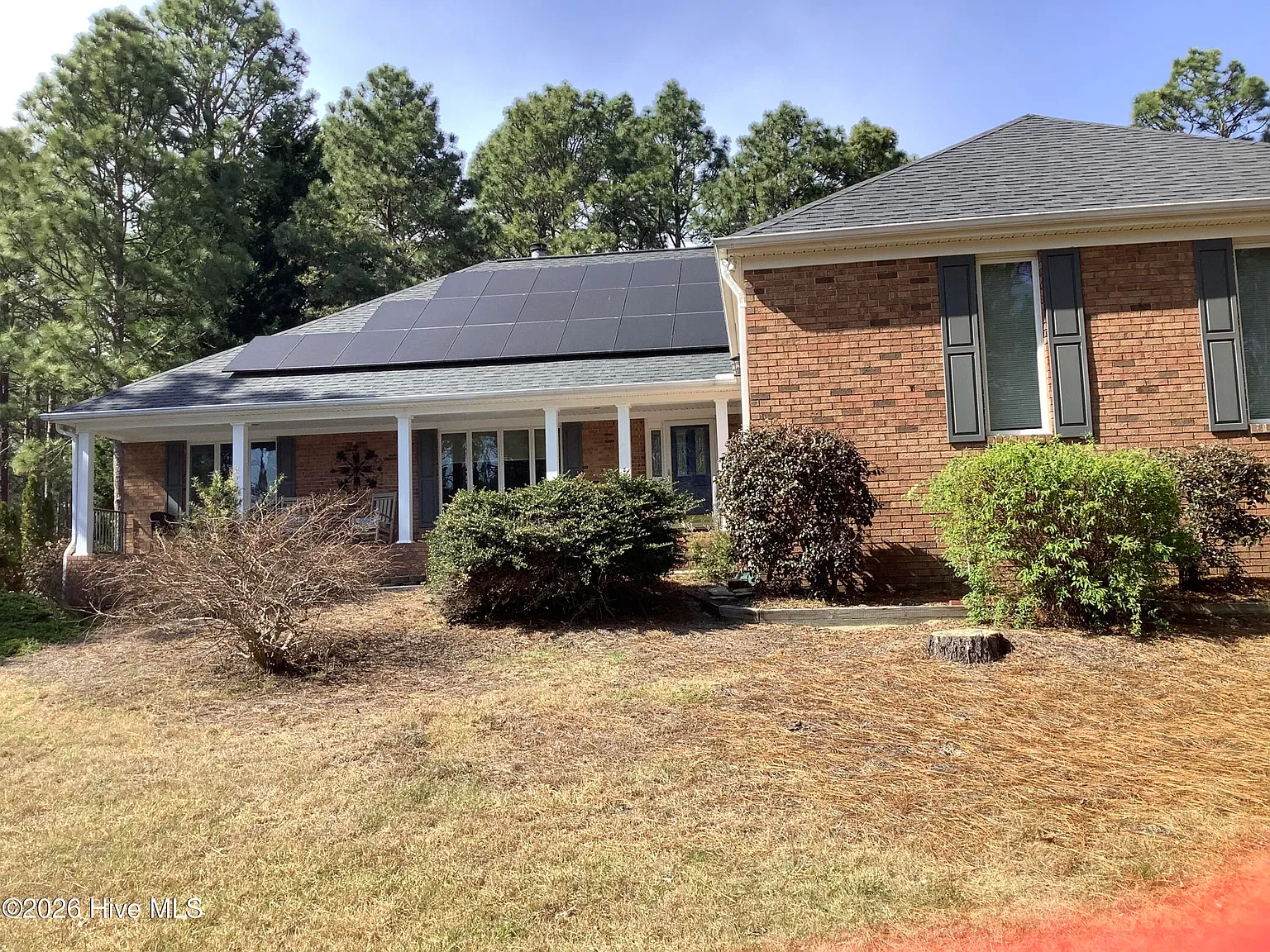 3 bed, 2.0 bath, 2378 sqft, $2,300 — Photo 1
