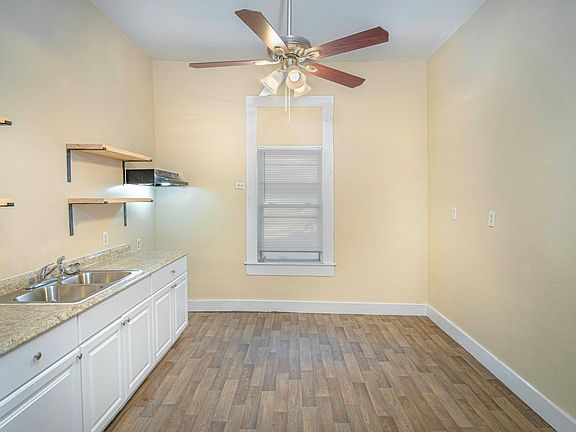 5th image of 125 Southolme Ave