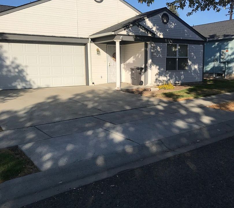 1st image of 104 Plum Ln #2