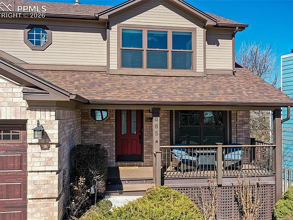 3rd image of 865 Royal Crown Ln