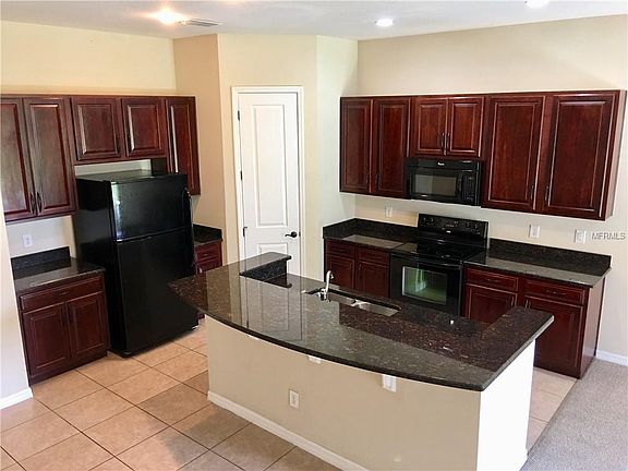 3rd image of 1212 Teton Dr