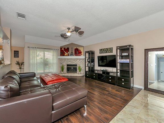 4th image of 2804 Glenhaven Dr