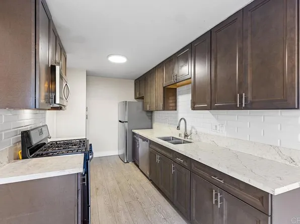 1182 Madera Ln, Vista, CA 92084