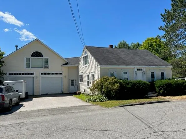 49 Pond Street, Bucksport, ME 04416