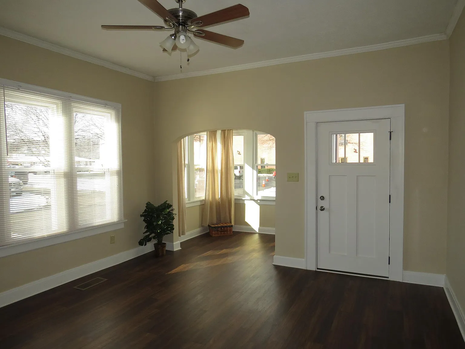 1 bed, 750 sqft, $995 — Photo 4