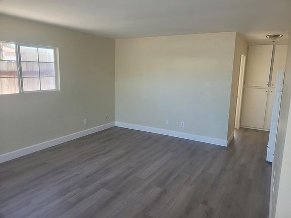 4th image of 1540-1542 E 17th St