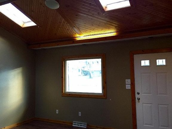5th image of 123 Willowbrook Dr