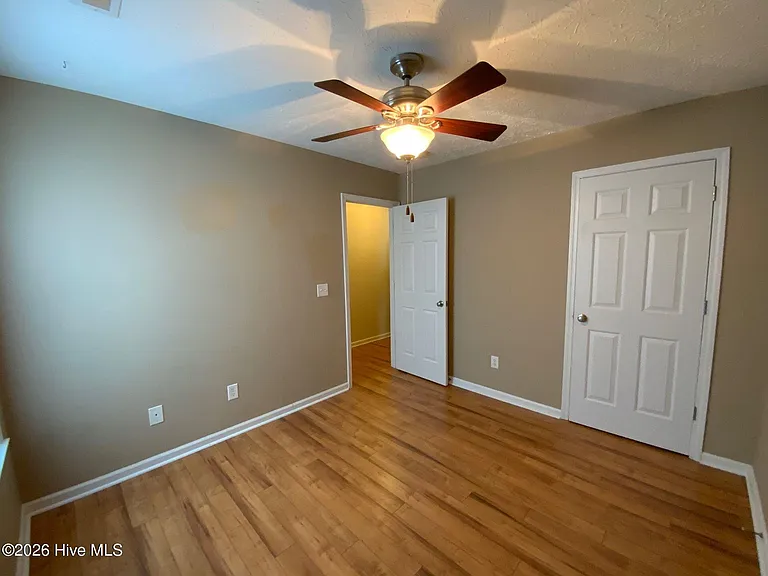 329 Rose Bud Ln — Photo 19