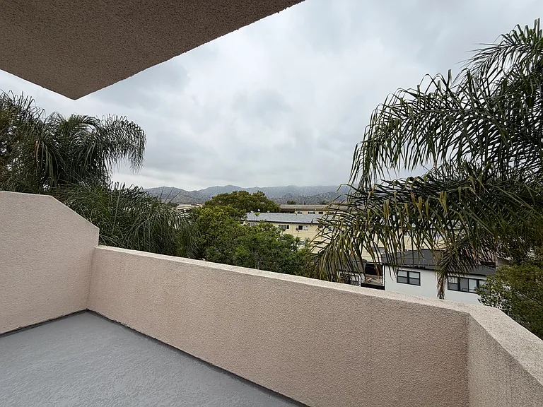 574 E Palm Ave #105 — Photo 55