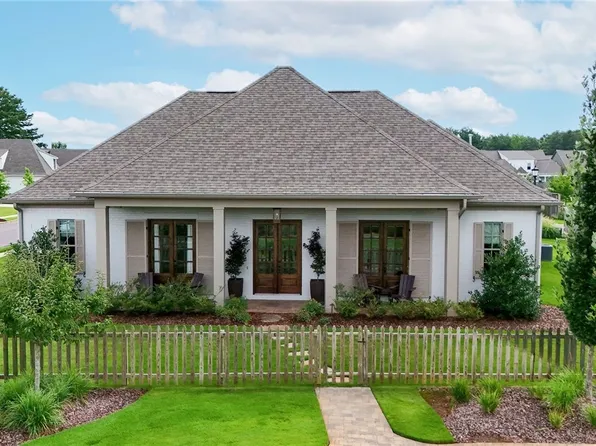 401 Edgefield Mews Cir, Tuscaloosa, AL 35406