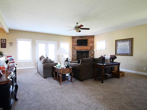 5th image of 6808 Deer Tail Dr