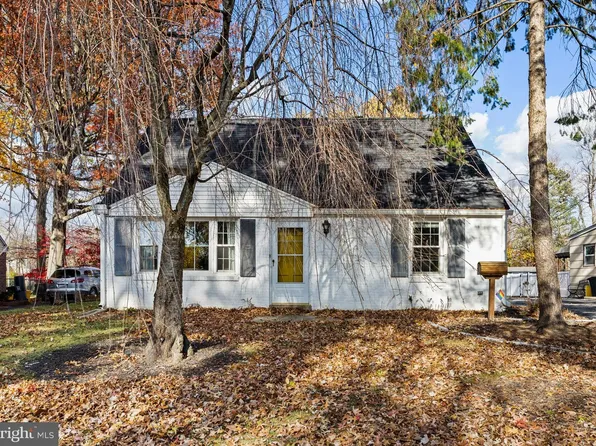 1305 University Ave, Morton, PA 19070