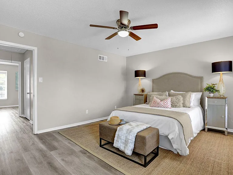 Rhodes Townhomes — Photo 11