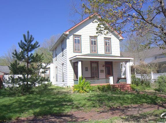 833  Indiana Lawrence, KS listing photo #2