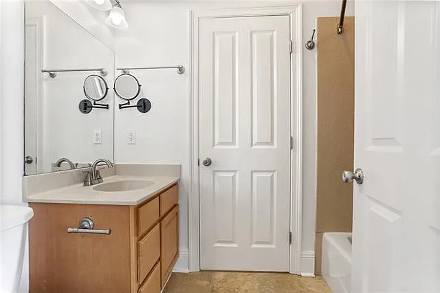 838 Hidalgo St — Photo 9