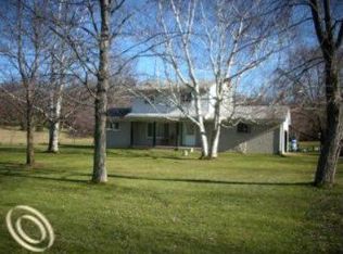 115 Grampian Dr, Oxford, MI 48371