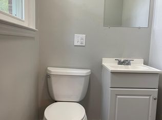 715 Suncrest Dr, Bristol, VA 24201