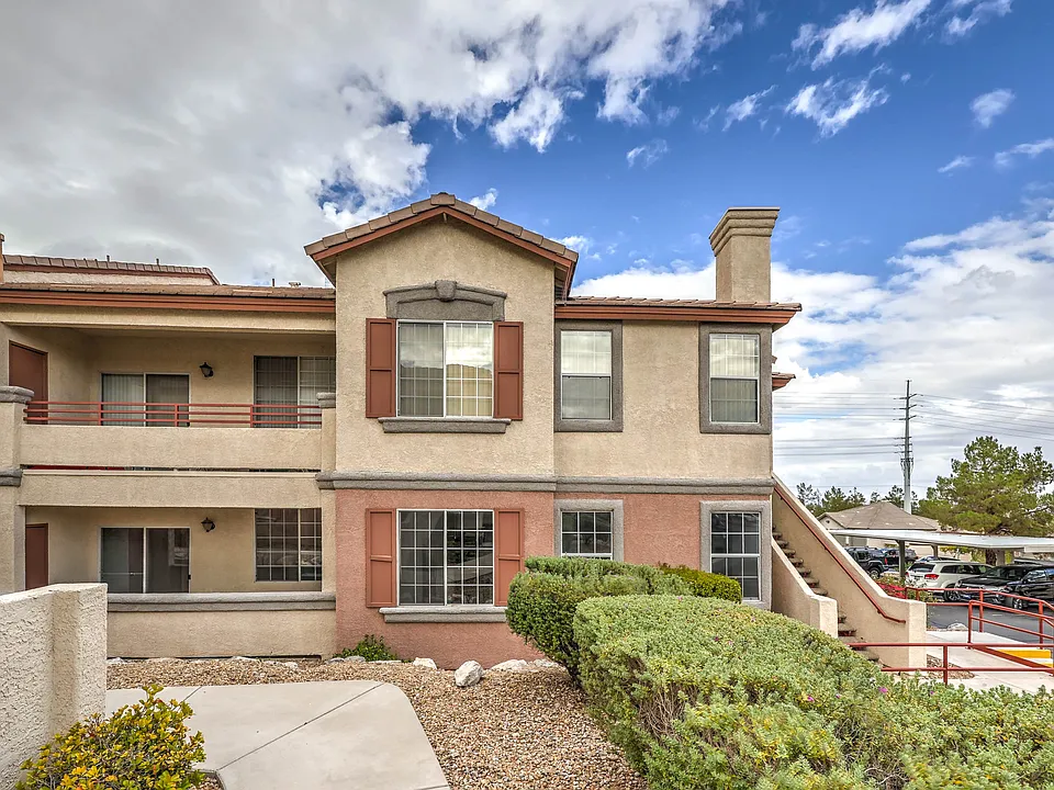 10233 King Henry Ave #104