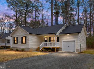 400 Nicholson Dr, Colonial Beach, VA 22443