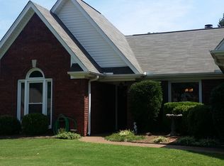 66 Morning Breeze Ln, Jackson, TN 38305