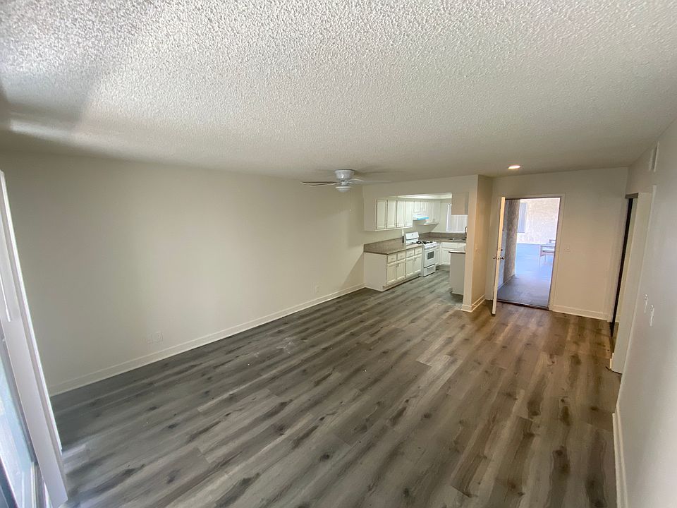 2nd image of 15020 Burbank Blvd APT 106