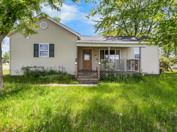 191 W Illinois St, Farwell, MI 48622