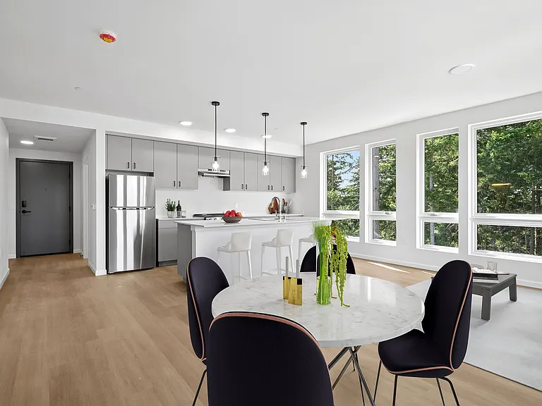 Hogum Bay Apartments — Photo 11