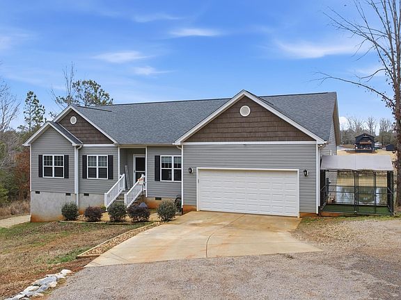 3rd image of 720 State Highway 391