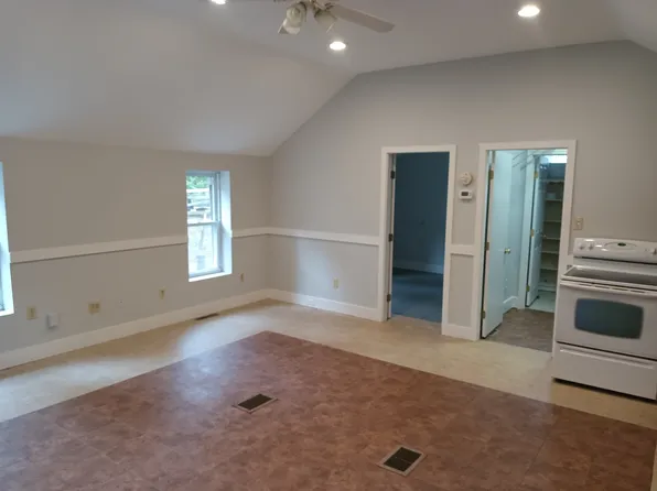 (undisclosed Address), Ashland, MA 01721