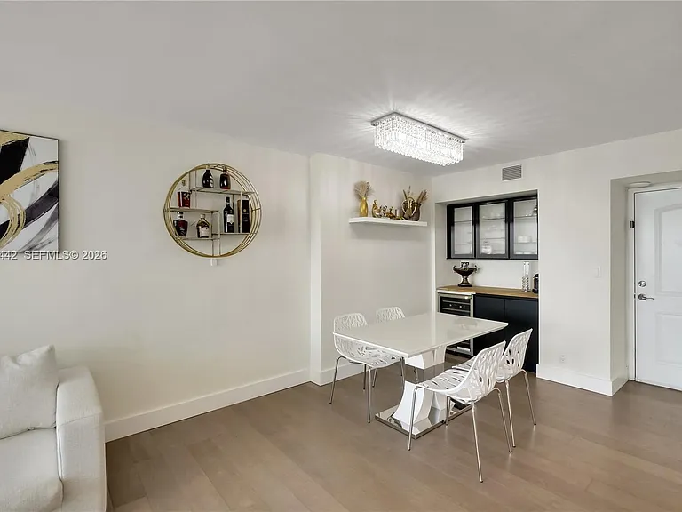 100 Bayview Dr #1008 — Photo 2