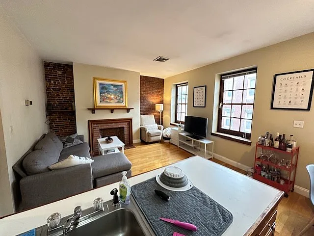 15 Sheafe St #7 — Photo 1
