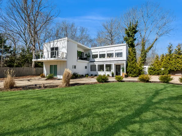 997 Springs Fireplace Rd, East Hampton, NY 11937