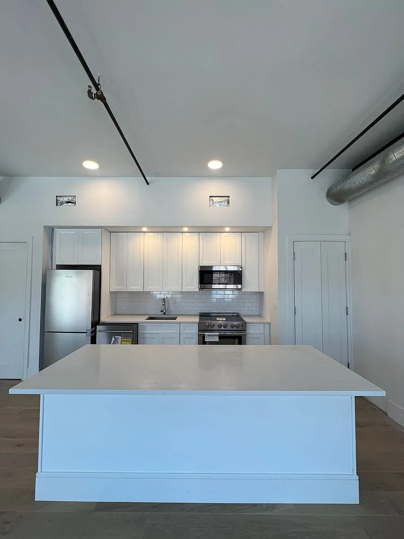 500 South St — Photo 3