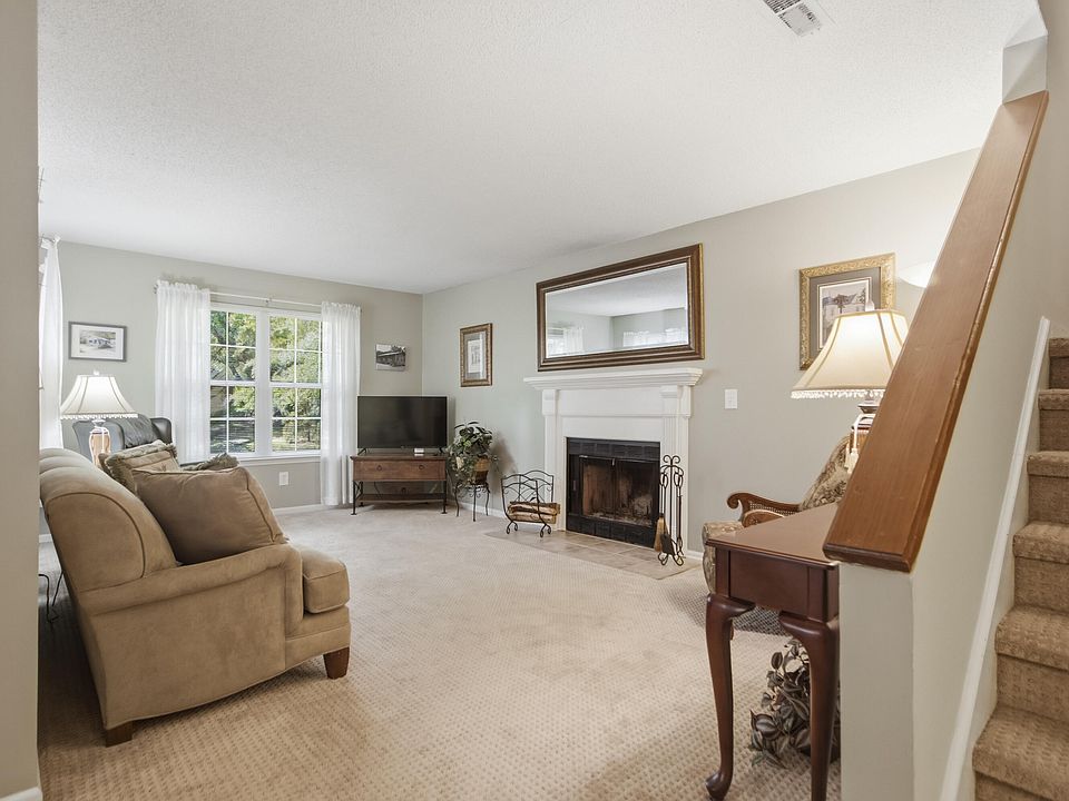 1st image of 1046 Planters Pl #1046