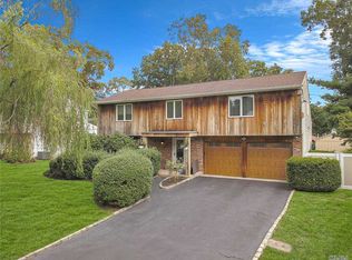 319 Browns Rd, Nesconset, NY 11767