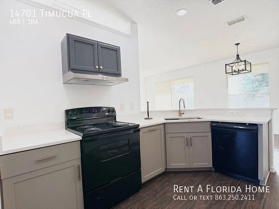 Gorgeous 4-Bedroom, 3-Bath Ranch Home on a Cul-de-Sac! — Photo 4