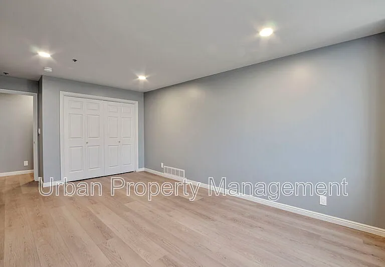 44 W Broadway #2405S — Photo 16
