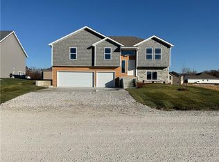 91 SE 451st Rd, Warrensburg, MO 64093