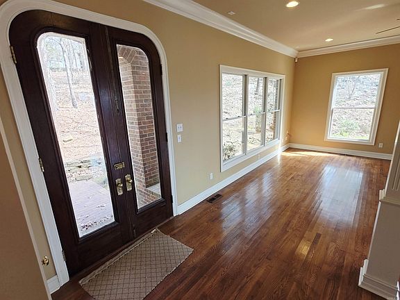 4th image of 21219 Unicorn Ln