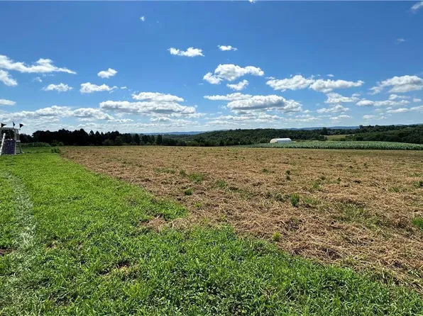 8594 Mohr Ln, Fogelsville, PA 18051