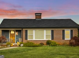 3 Waverly Cir, Newnan, GA 30263