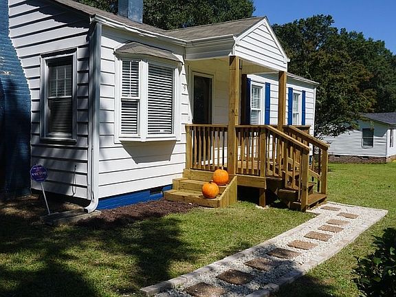 2nd image of 9 Echols Dr