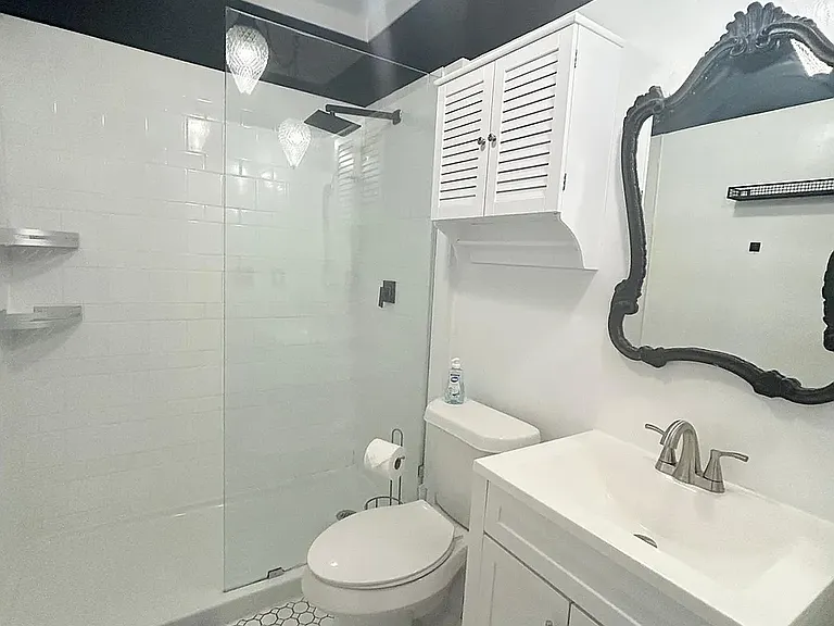 419 N F St #2 — Photo 5