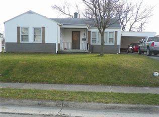 213 Jackson St, Wapakoneta, OH 45895